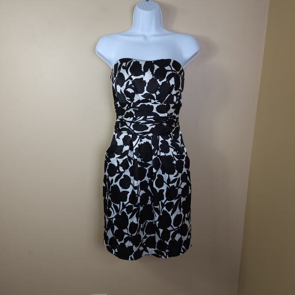 David's Bridal Slim Charmeuse Print Dress with Ruched Waist Size 2 - Picture 1 of 11